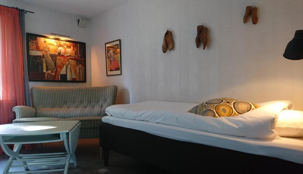 Skogstorp Hvilohem Bed & Breakfast Mullhyttan Exterior photo